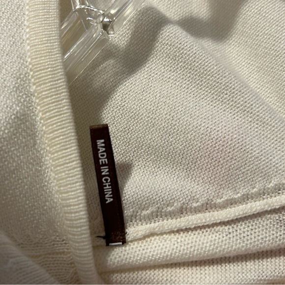 J. McLaughlin Cream Sweater with Button Sleeves - L - Picture 9 of 9
